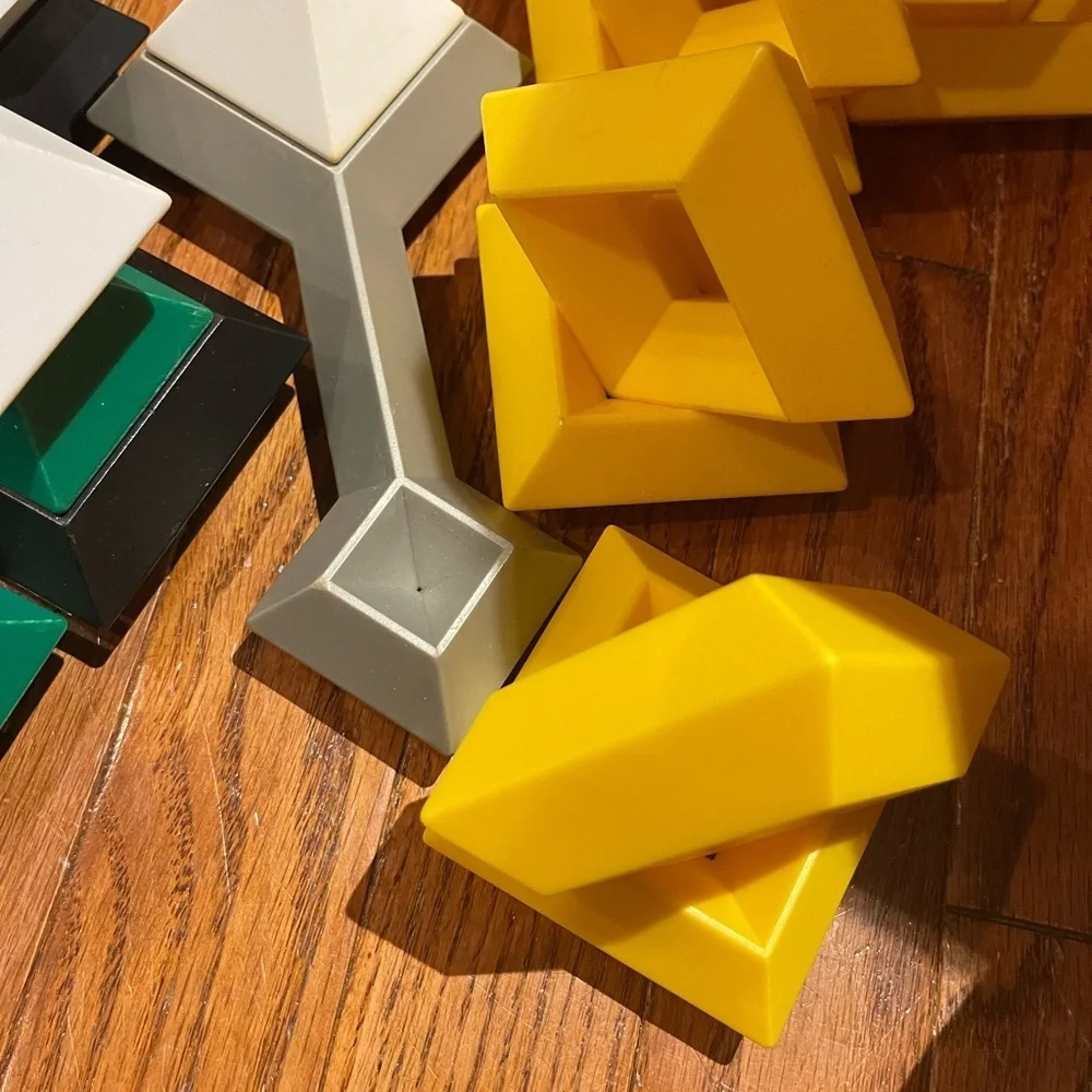 Learning Resources Wedgits 25 pieces and storage box